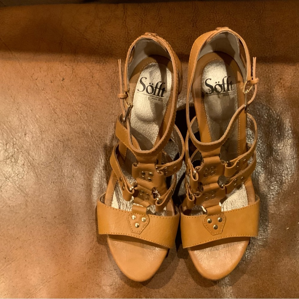 Women’s Tan Strappy High Heel Sandals - Picture 7 of 7